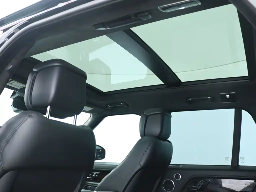 Land Rover Range Rover 2022 — фото 19
