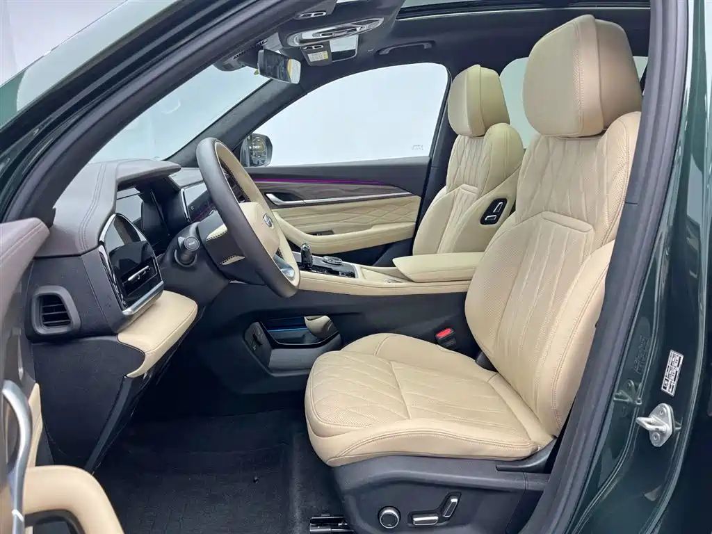 Geely Xingyue L 2024 — фото 15