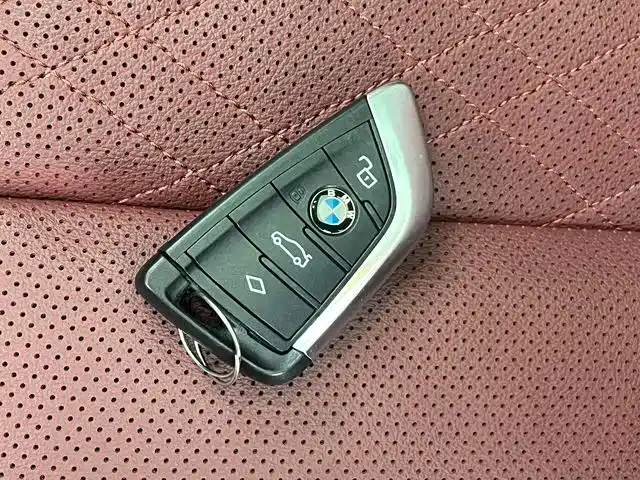 BMW i3 2023 — фото 18