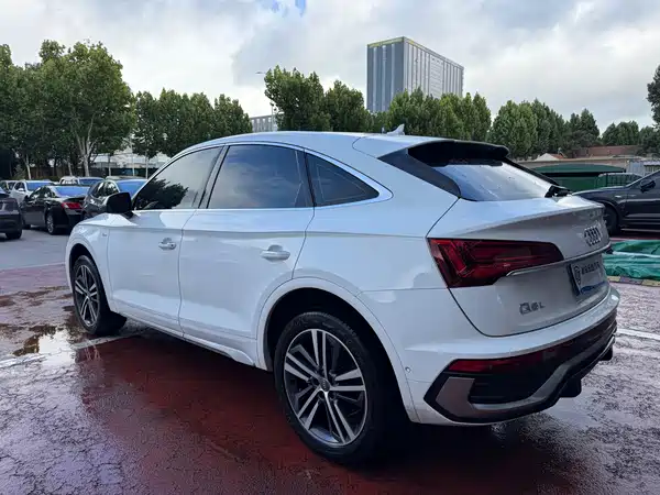Audi Q5L Sportback 2021
