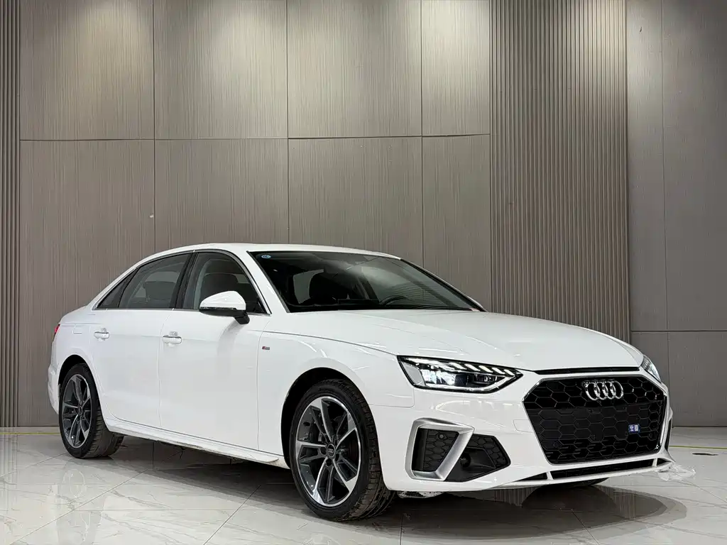 Audi A4L 2023 — фото 3
