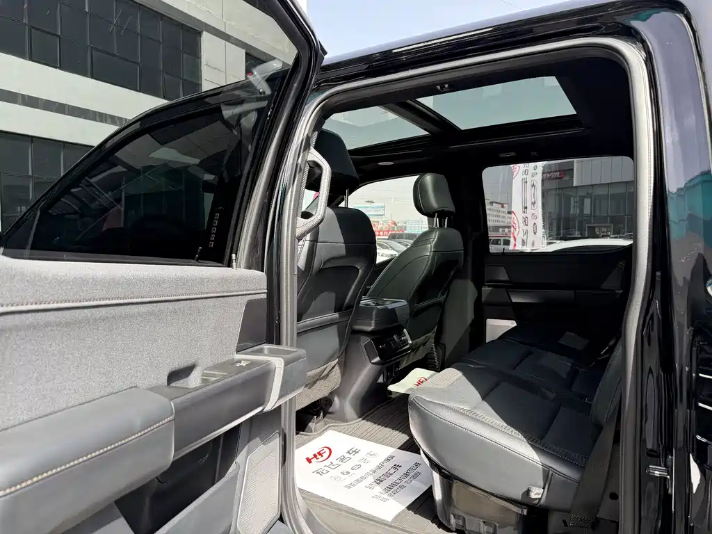 Ford F-150 Raptor 2022 — фото 11