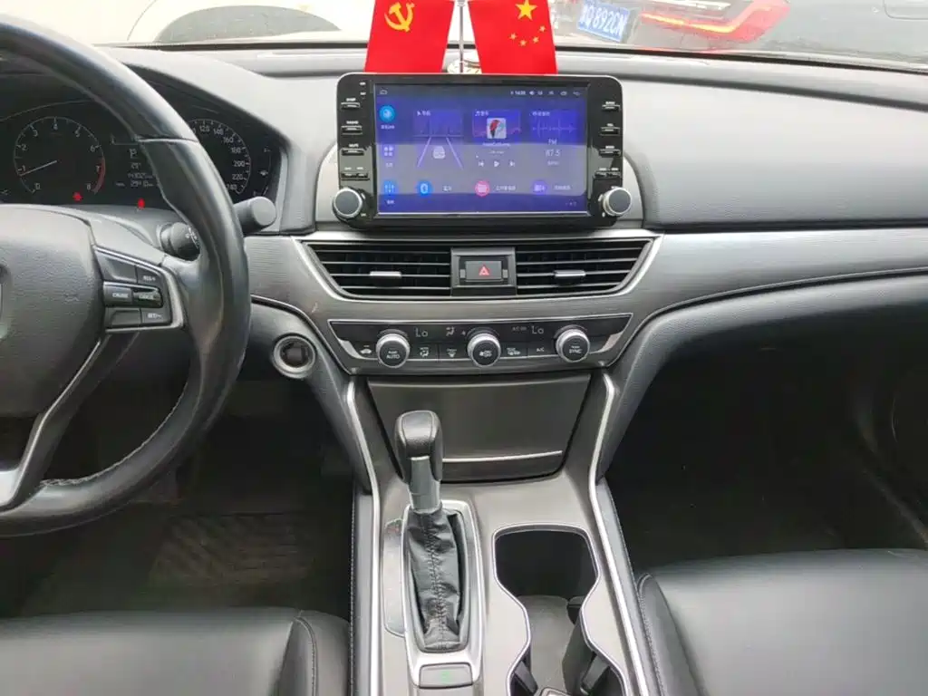 Honda Accord 2021 — фото 13