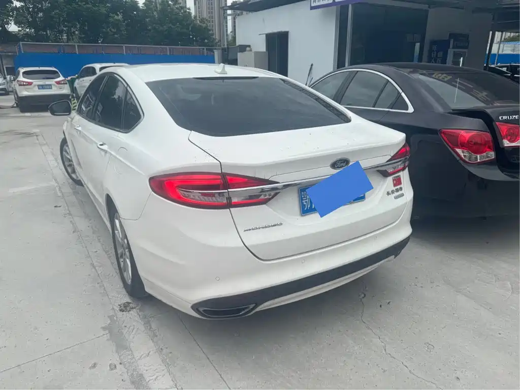 Ford Mondeo 2018 — фото 11