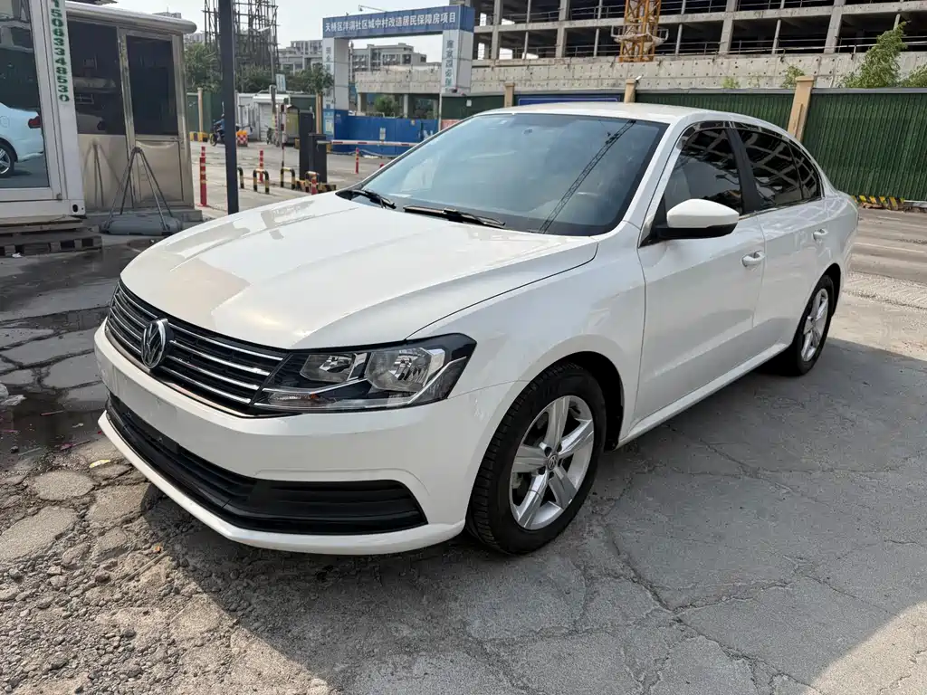 Volkswagen Lavida 2018 — фото 1