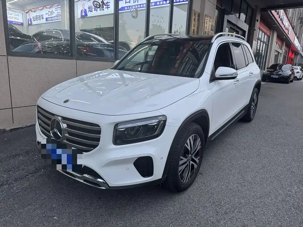 Mercedes-Benz GLB 2024 — фото 12