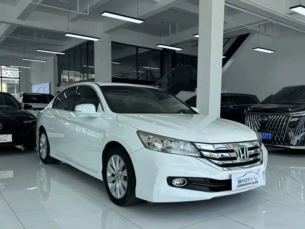 Honda Accord 2015 — фото 3