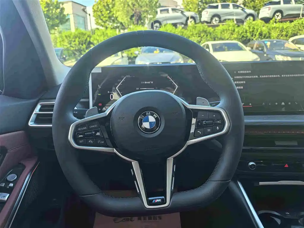 BMW 3 Series 2025 — фото 14