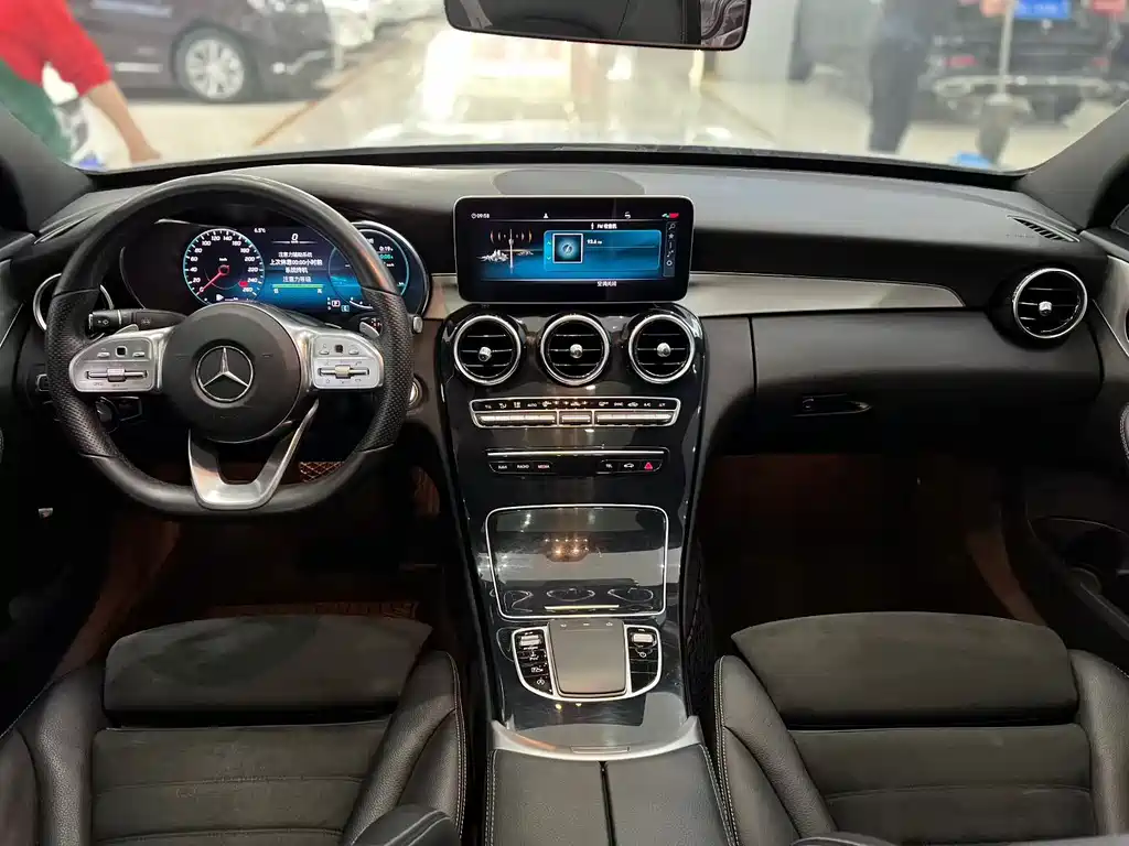 Mercedes-Benz C-Class 2019 — фото 9