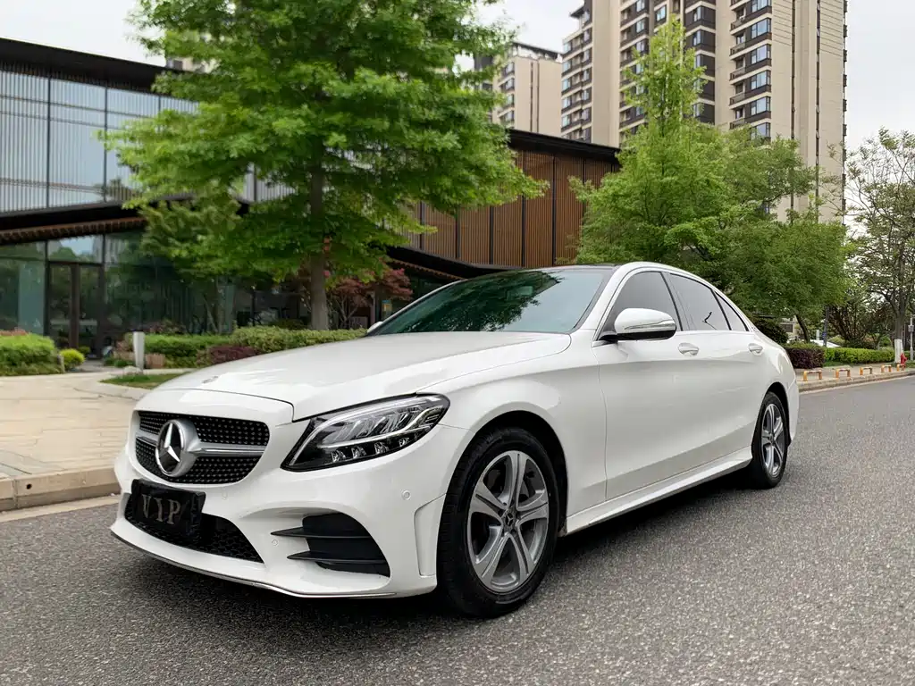 Mercedes-Benz C-Class 2019 — фото 1
