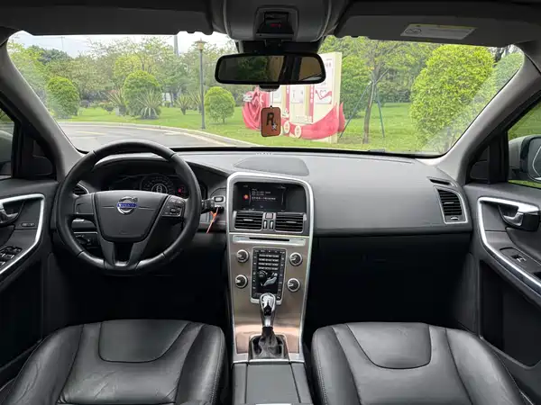 Volvo XC60 2017
