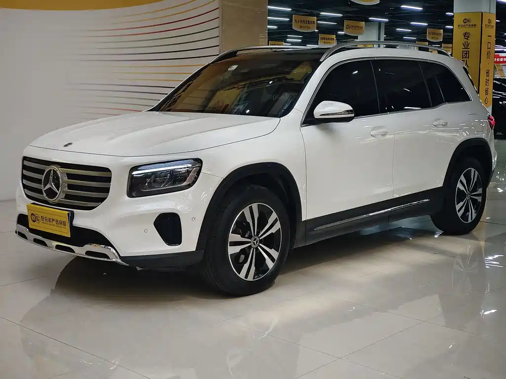 Mercedes-Benz GLB 2024