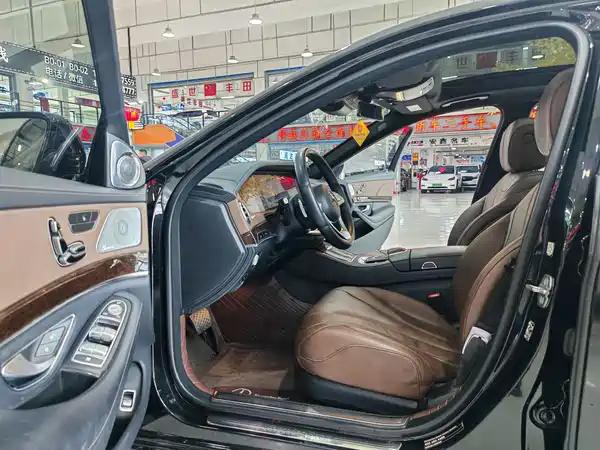 Mercedes-Benz S-Class 2020