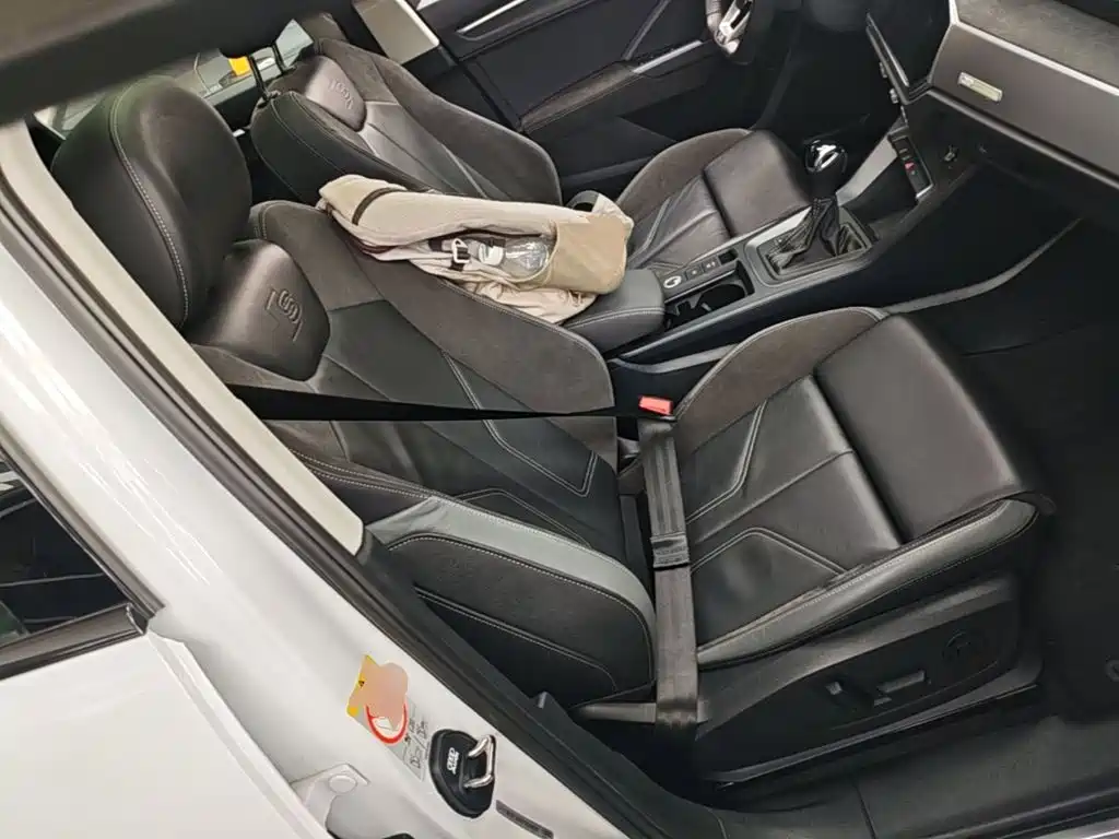 Audi Q3 Sportback 2022 — фото 25