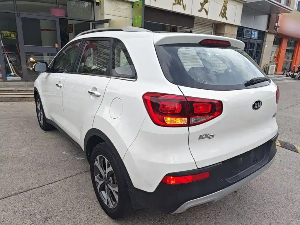Kia KX3 2016 — фото 5