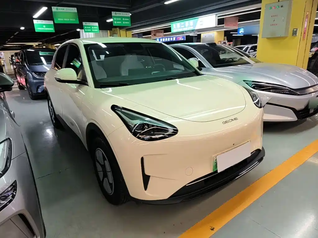 Geely Galaxy Starwish 2025 — фото 4