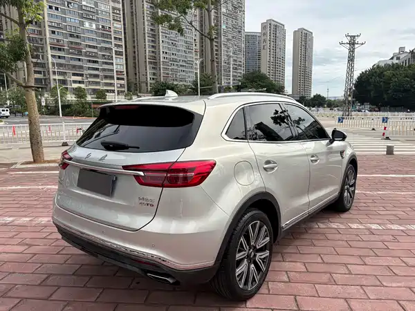 Hongqi HS5 2023