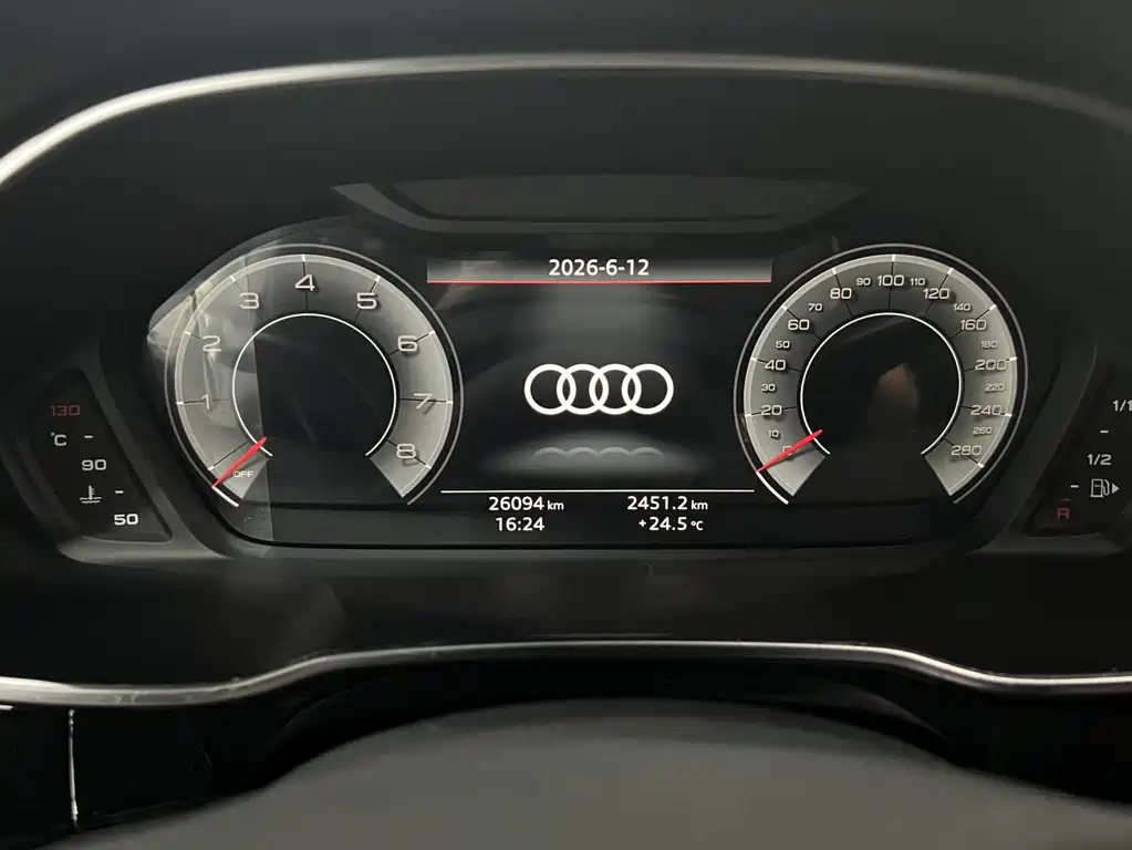 Audi Q3 2022 — фото 9