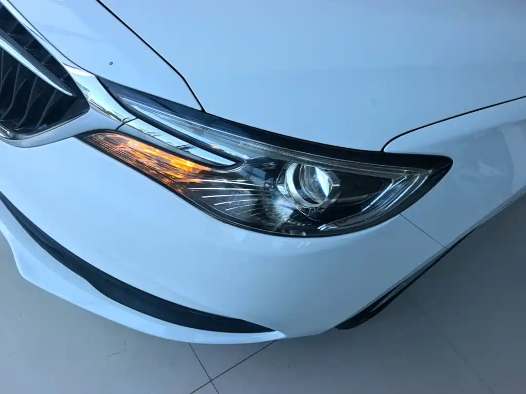 Buick Excelle GT 2018 — фото 24