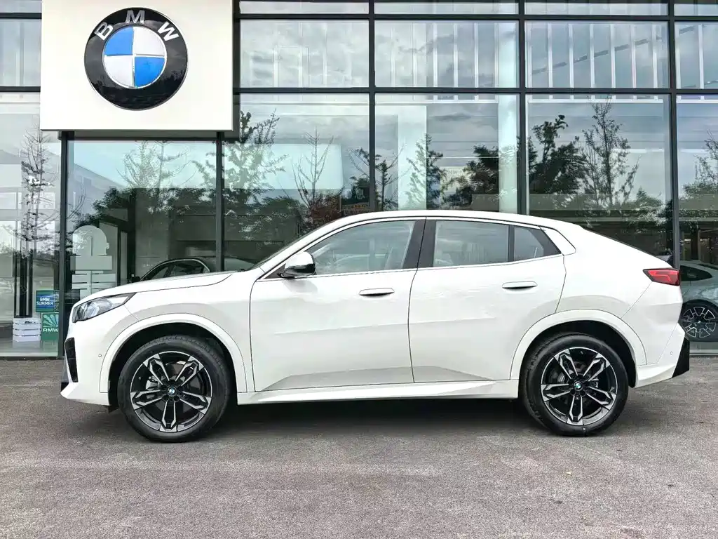 BMW X2 2025 — фото 3