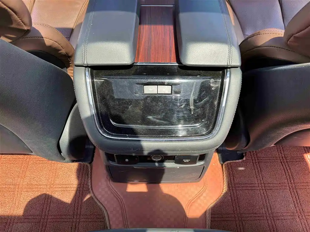 Lincoln Navigator 2023 — фото 10