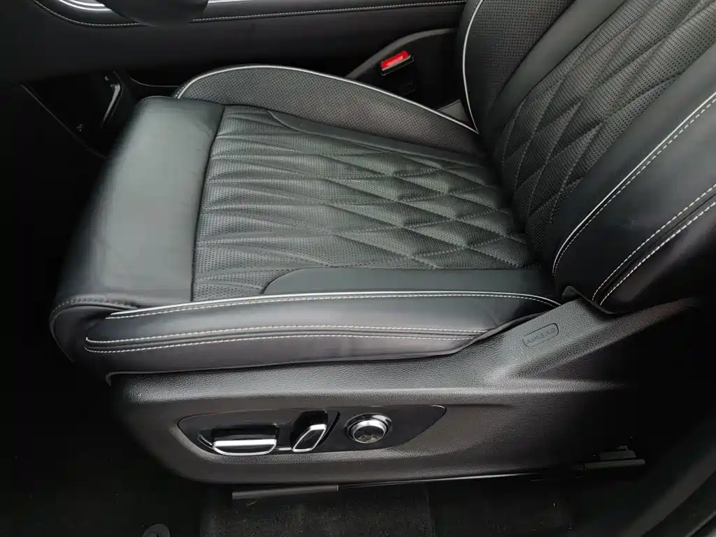 GAC Motor Trumpchi GS8 2023 — фото 20
