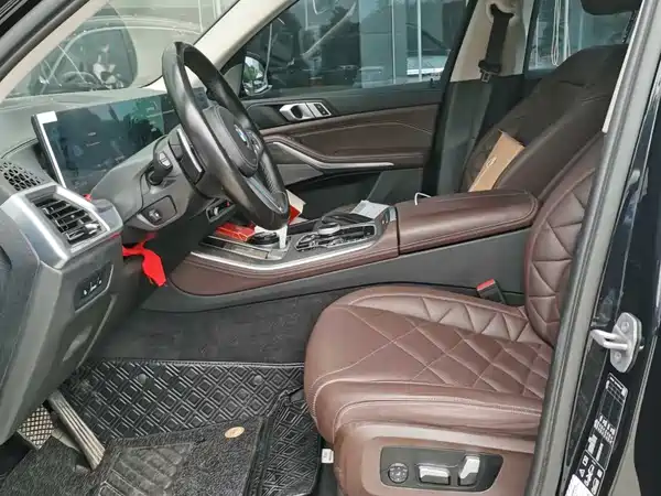 BMW X5 2024