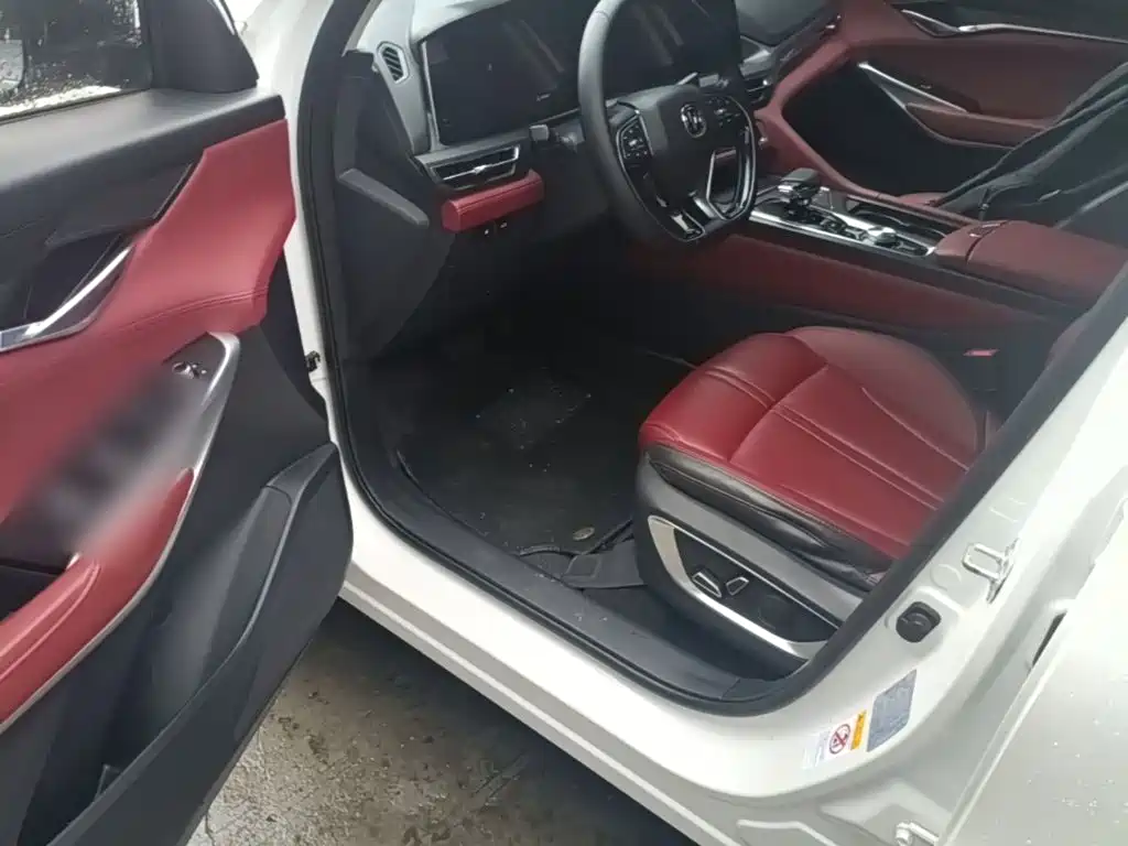 Changan CS75PLUS 2020 — фото 16