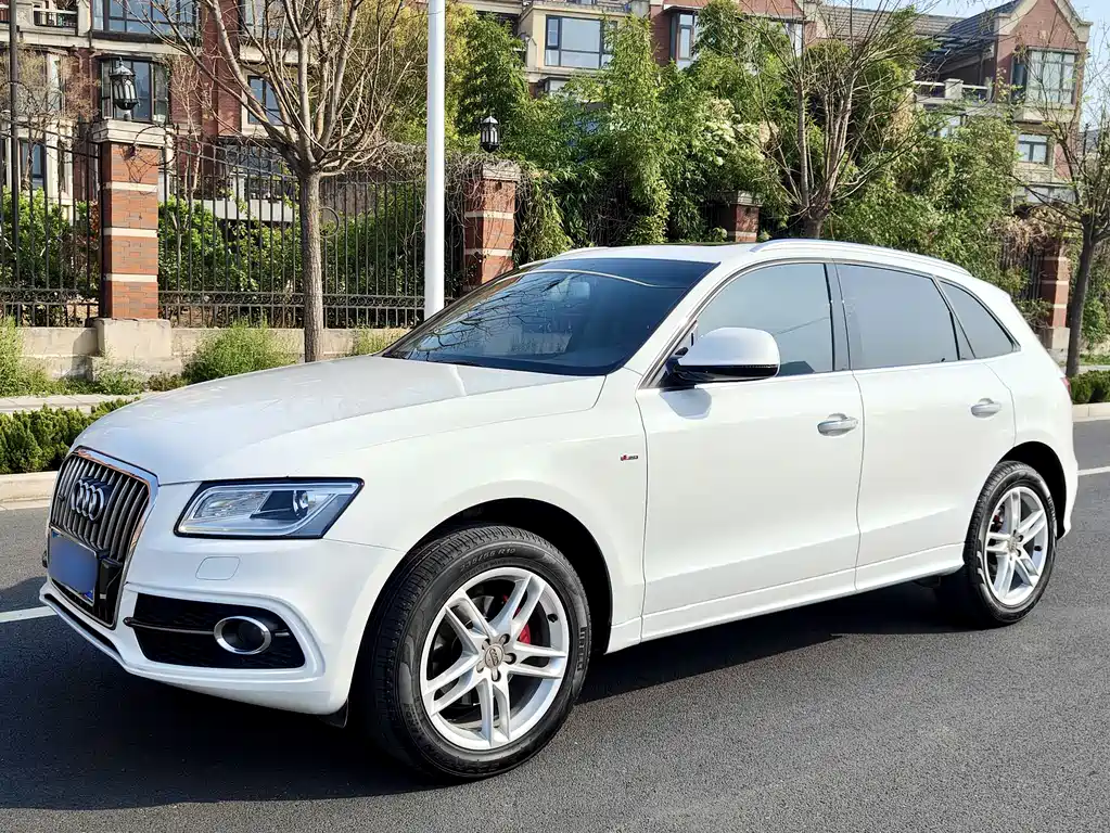 Audi Q5 2018 — фото 1