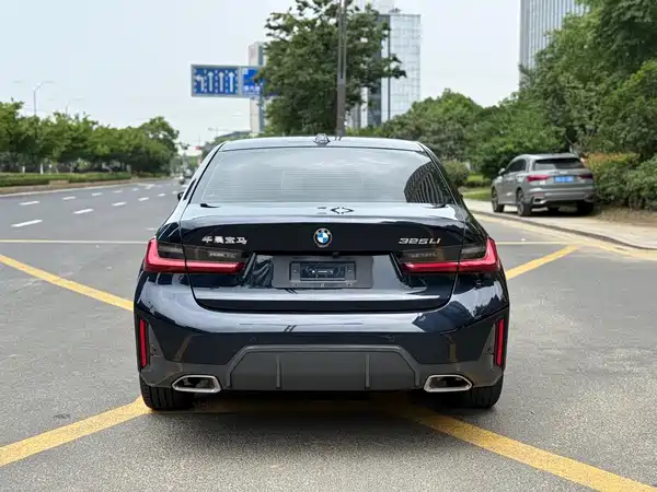 BMW 3 Series 2024