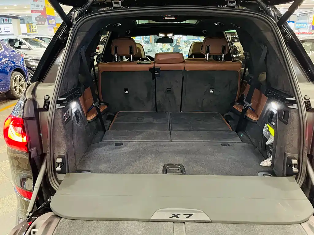 BMW X7 2019 — фото 19