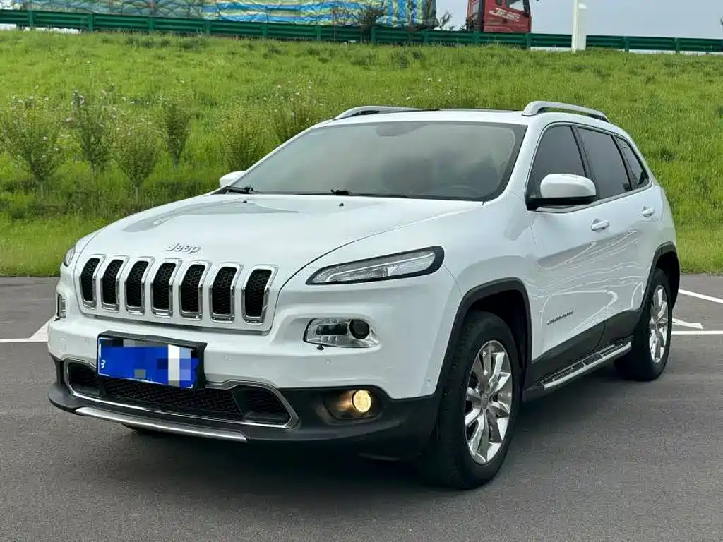 Jeep Cherokee 2016 — фото 1