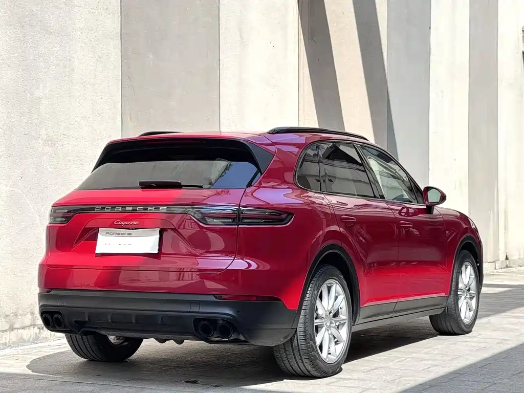 Porsche Cayenne 2020 — фото 11