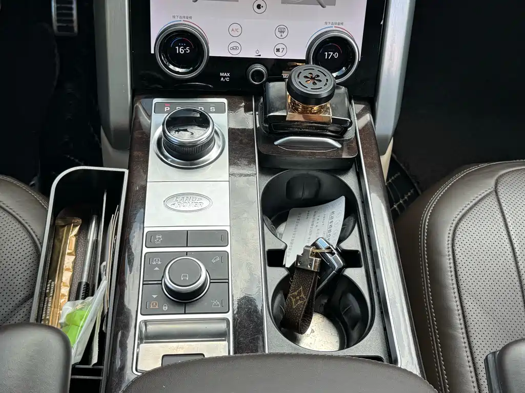 Land Rover Range Rover 2020 — фото 12