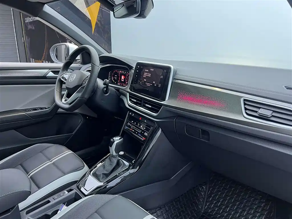 Volkswagen T-Roc 2025 — фото 17