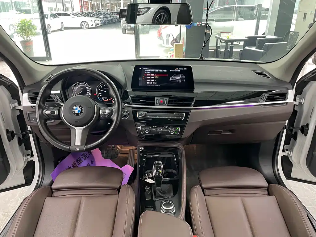 BMW X1 2021 — фото 8