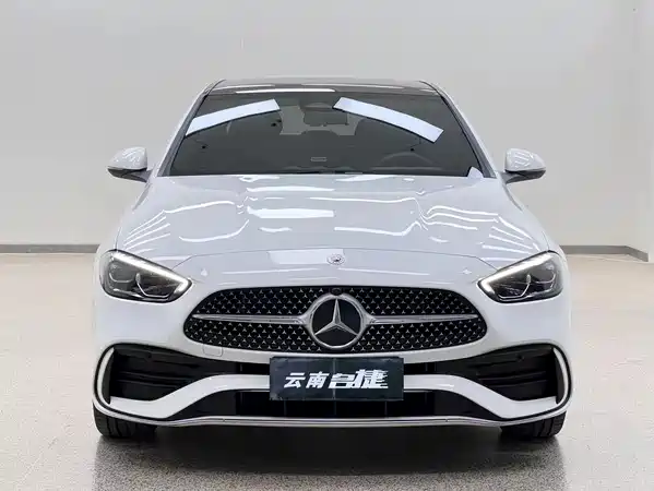 Mercedes-Benz C-Class 2024