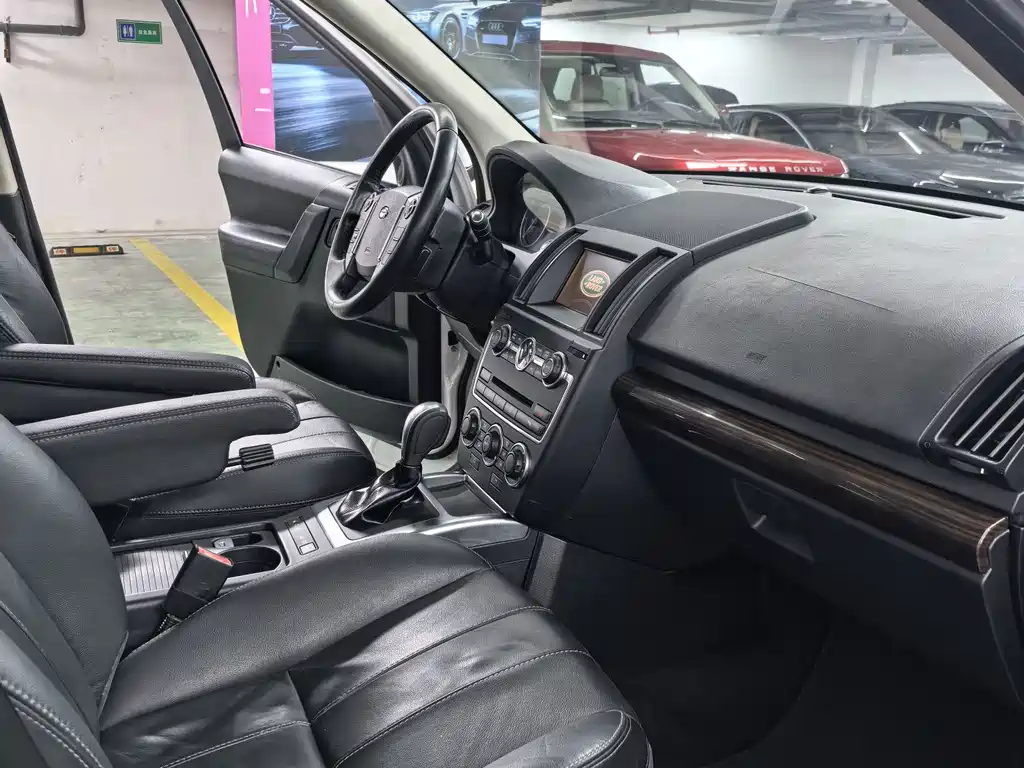 Land Rover Freelander 2 2015 — фото 8