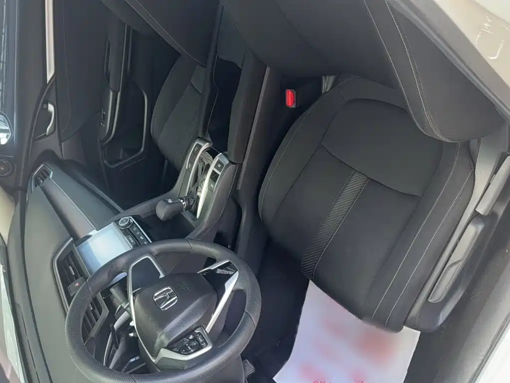 Honda Civic 2019 — фото 10
