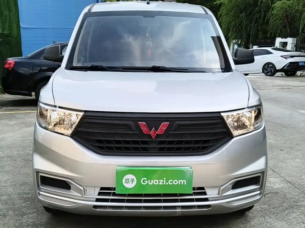 Wuling Hongguang V 2021