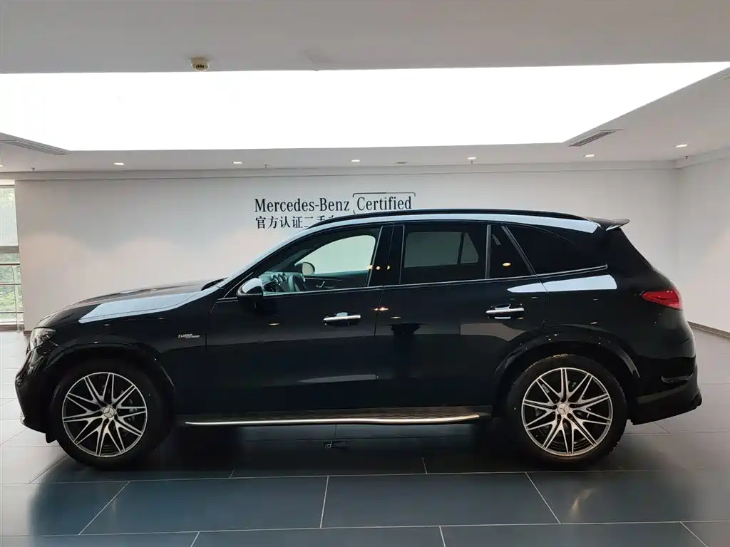 Mercedes-Benz GLC AMG 2025 — фото 7