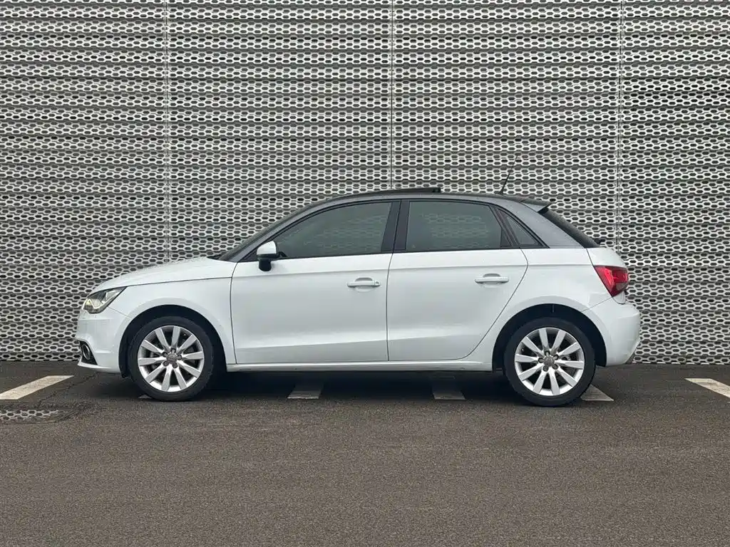 Audi A1 2013 — фото 2
