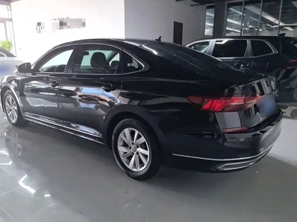 Volkswagen Passat 2019 — фото 5