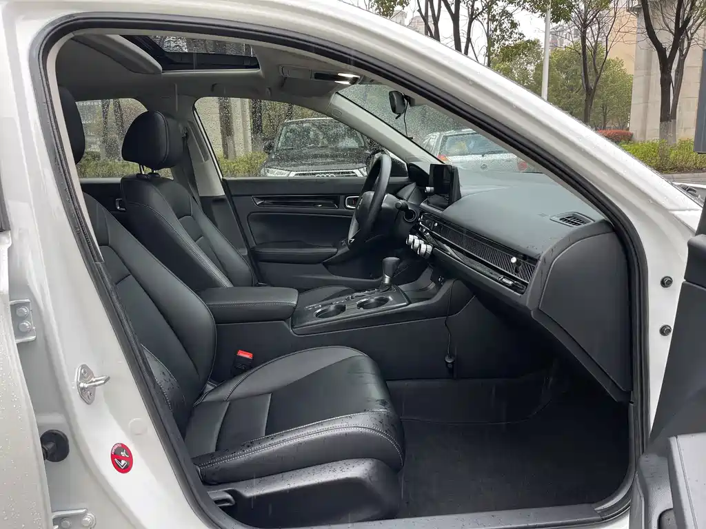Honda Civic 2025 — фото 14
