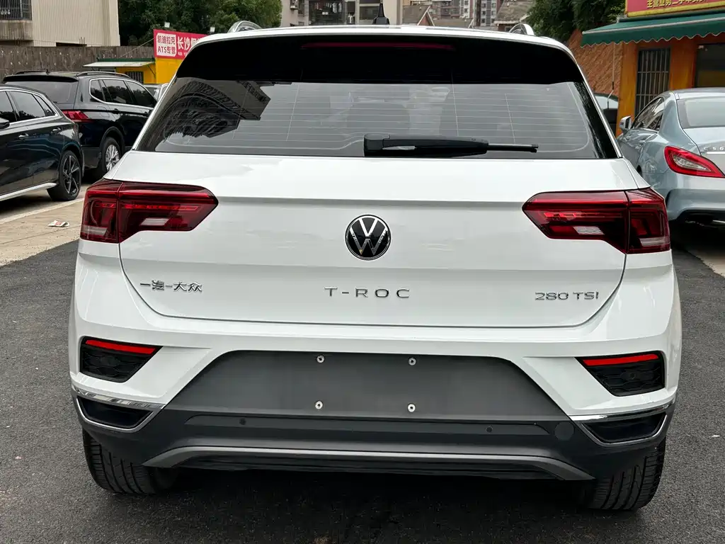 Volkswagen T-Roc 2023 — фото 5