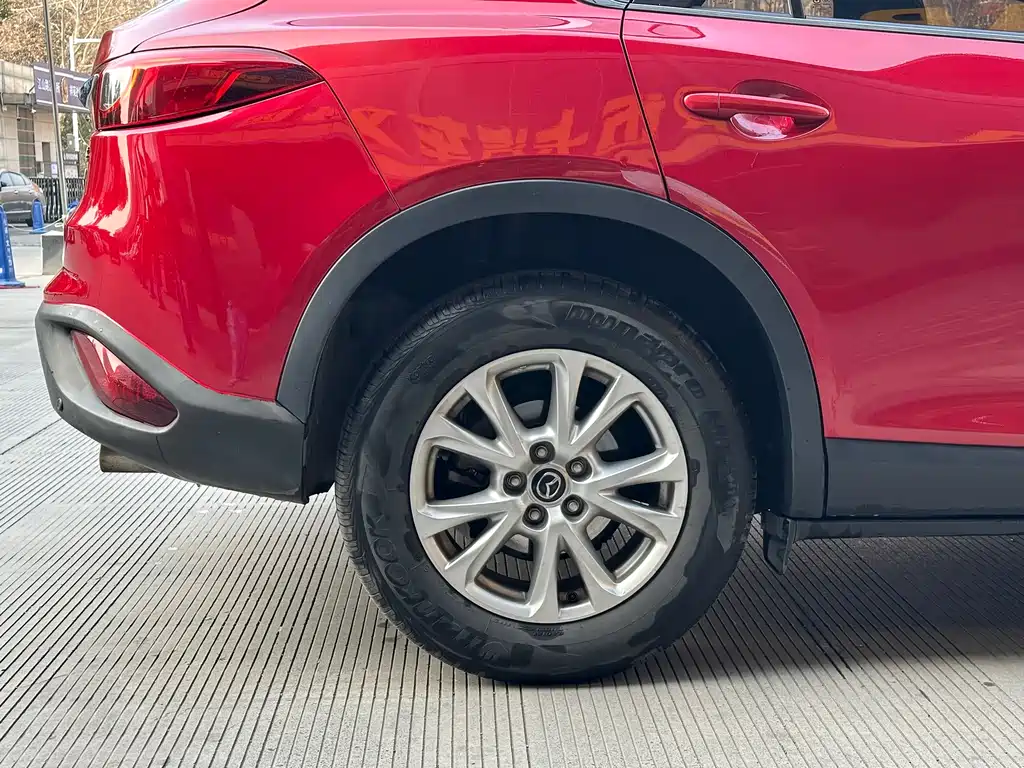 Mazda CX-4 2016 — фото 11