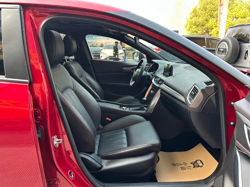 Mazda CX-4 2016 — фото 19