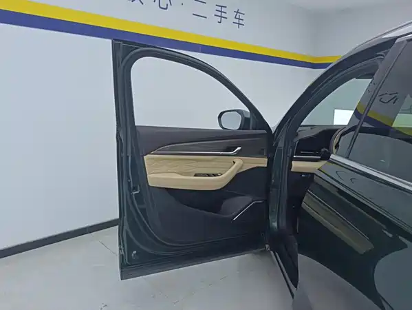 Geely Xingyue L 2024