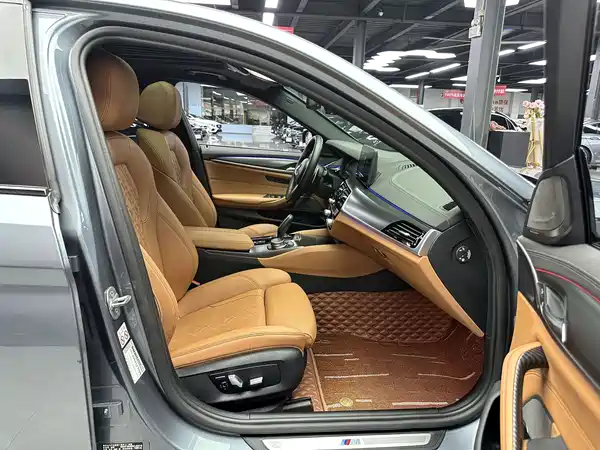 BMW 5 Series 2022