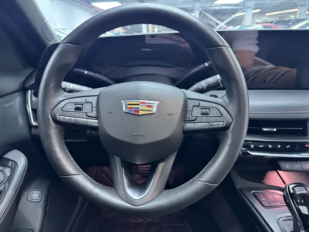 Cadillac CT5 2024 — фото 11